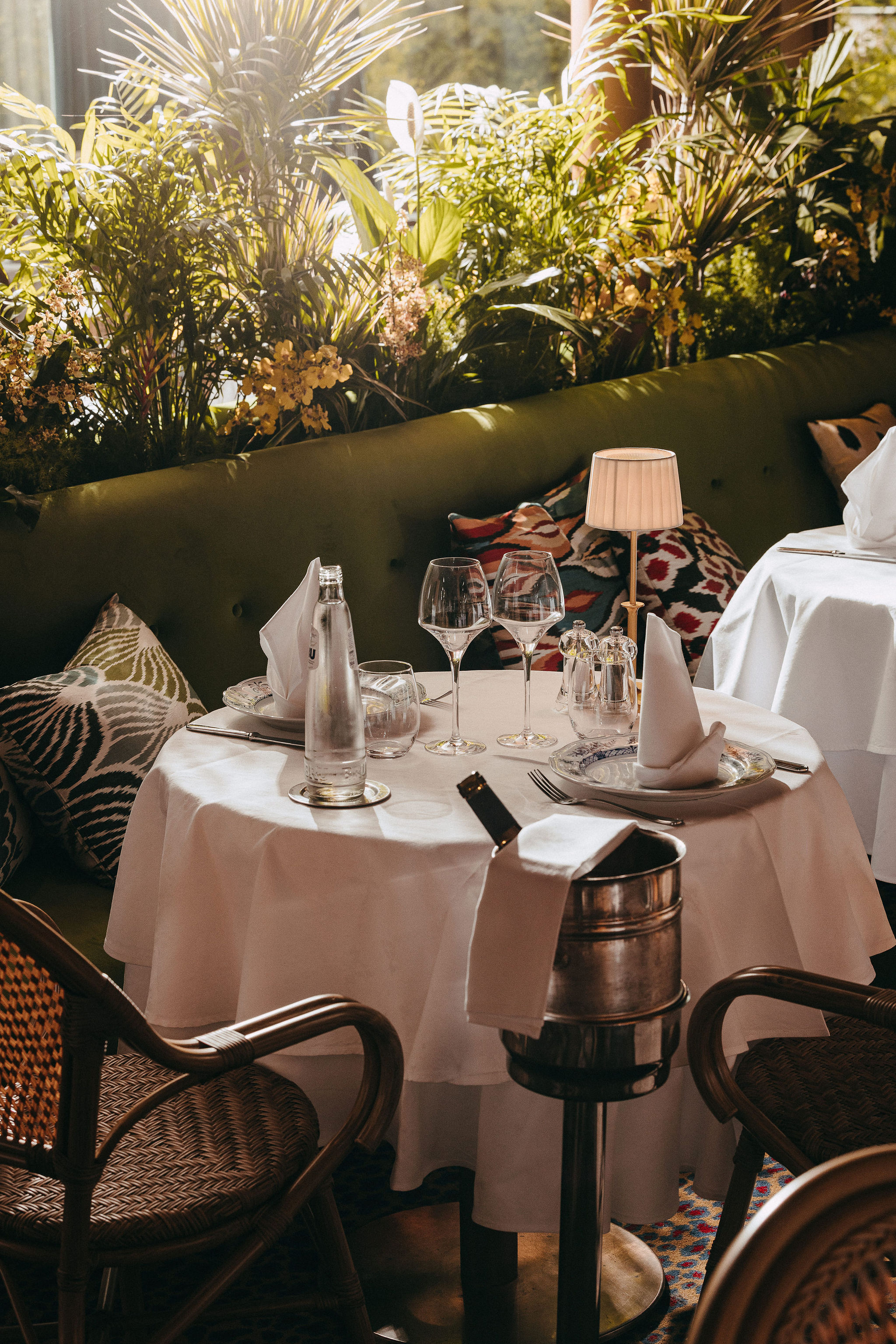 Table bar avec cocktails